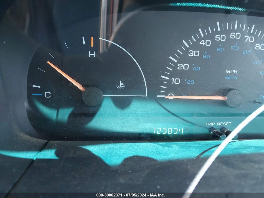 1997 Dodge Caravan VIN: 2B4FP25B7VR204106 Lot: 39802371