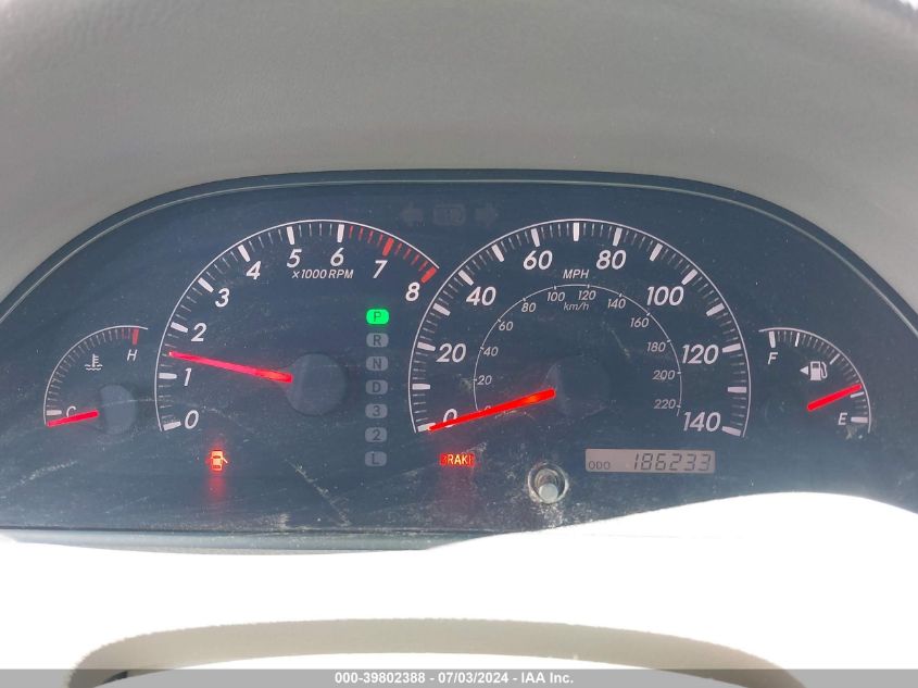 2005 Toyota Camry Le VIN: 4T1BE32K05U527560 Lot: 39802388