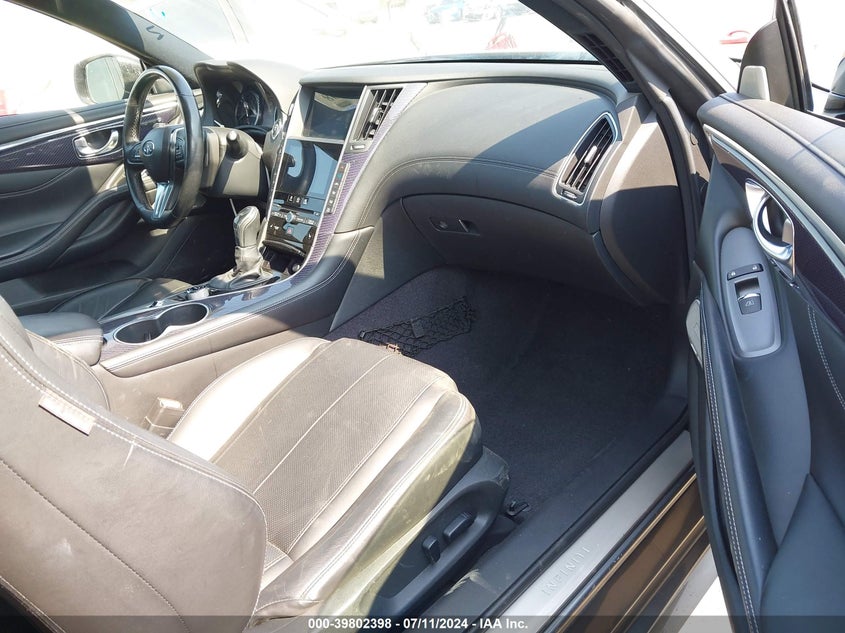 2019 Infiniti Q60 3.0T Red Sport 400 VIN: JN1FV7EK0KM360401 Lot: 39802398