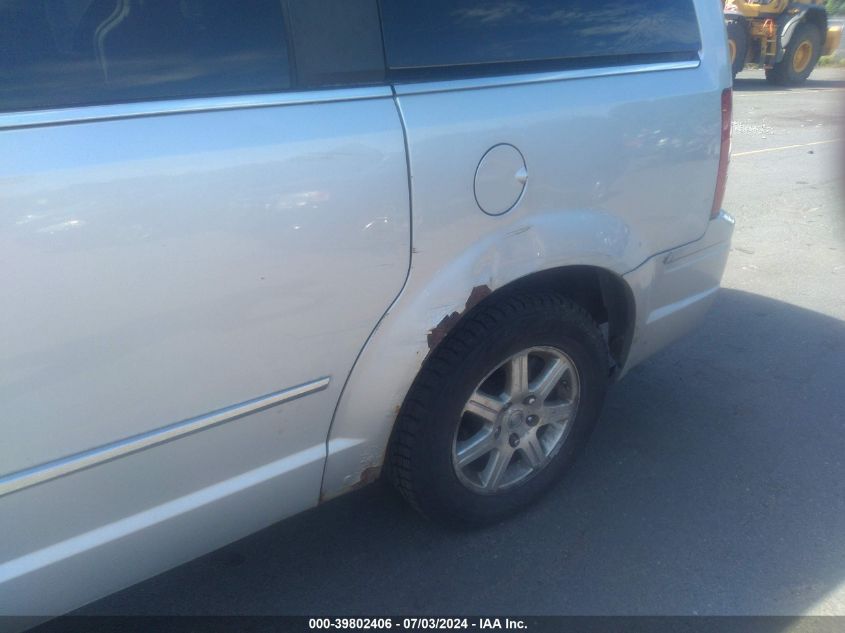 2009 Chrysler Town & Country Touring VIN: 2A8HR54149R521954 Lot: 39802406