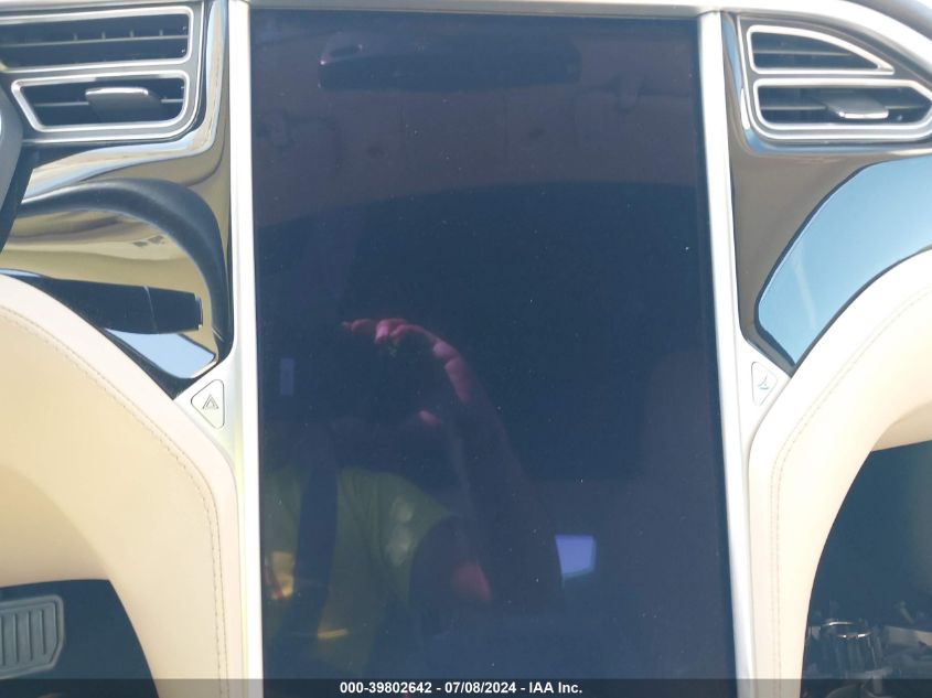 2015 Tesla Model S 85 VIN: 5YJSA1H18FFP75018 Lot: 39802642