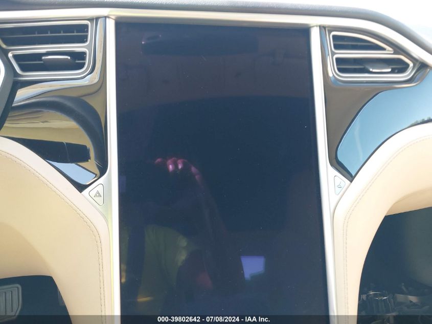 2015 Tesla Model S 85 VIN: 5YJSA1H18FFP75018 Lot: 39802642