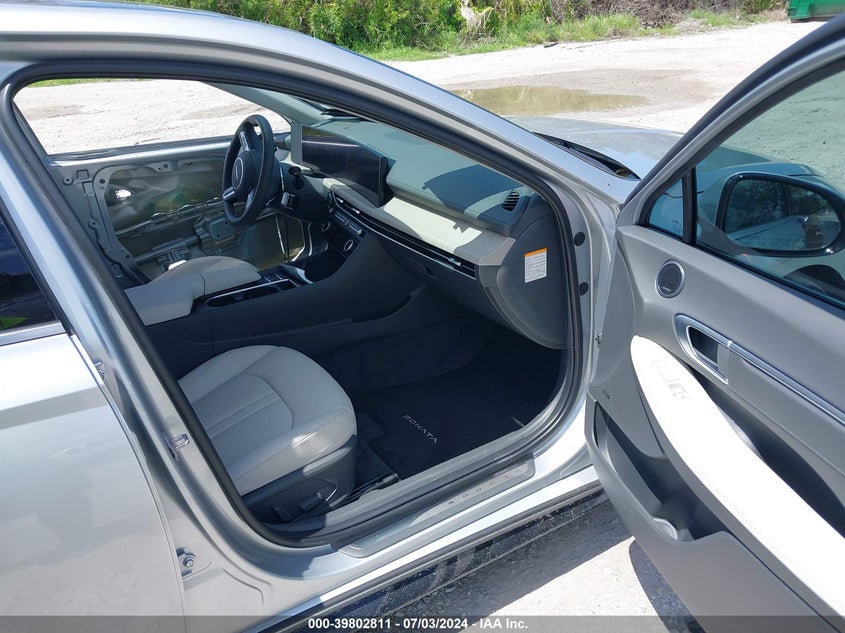 2024 HYUNDAI SONATA HYBRID LIMITED - KMHL54JJ2RA086251