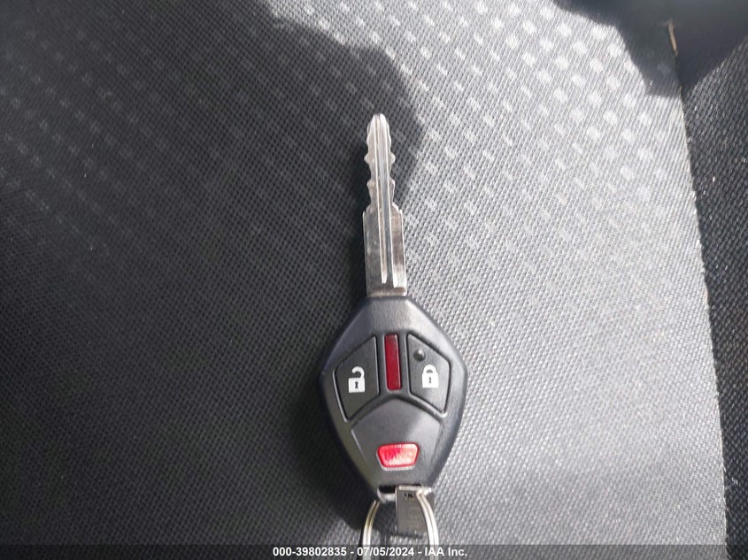 2015 Mitsubishi Outlander Sport Es VIN: 4A4AR3AU4FE020589 Lot: 39802835