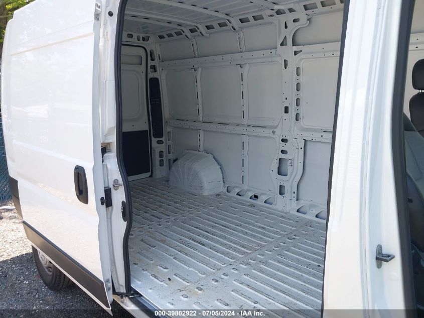 2023 Ram Promaster 2500 High Roof 159 Wb VIN: 3C6LRVDG1PE552848 Lot: 39802922