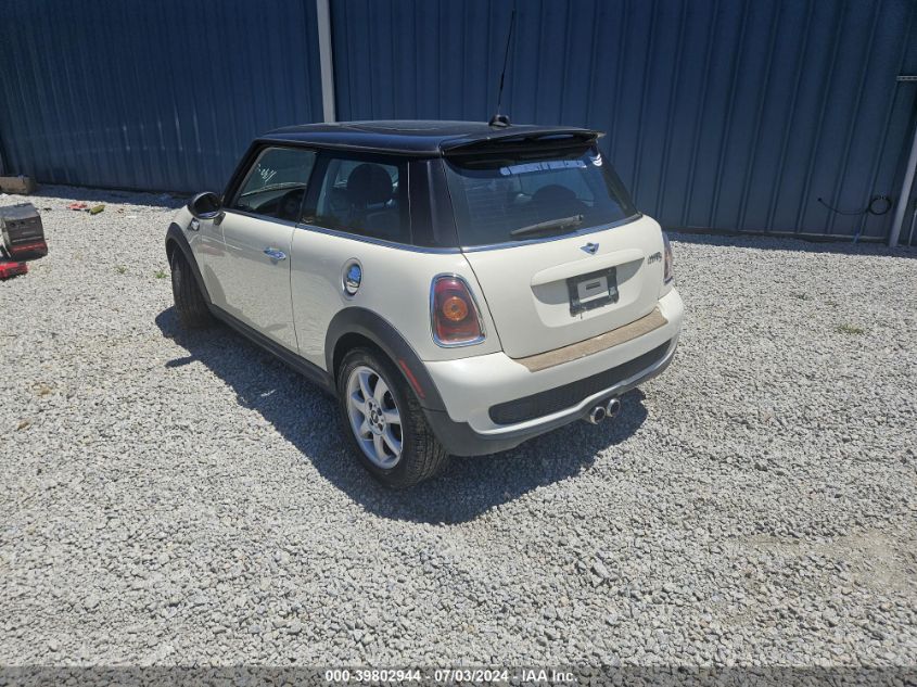 2009 Mini Cooper VIN: WMWMF73539TW85247 Lot: 39802944