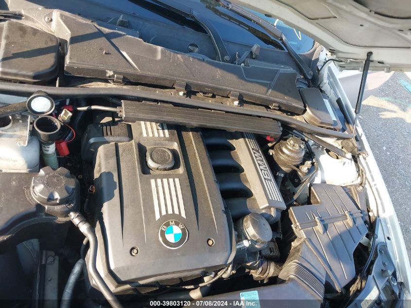 2009 BMW 328I VIN: WBAPH77579NM46001 Lot: 39803120