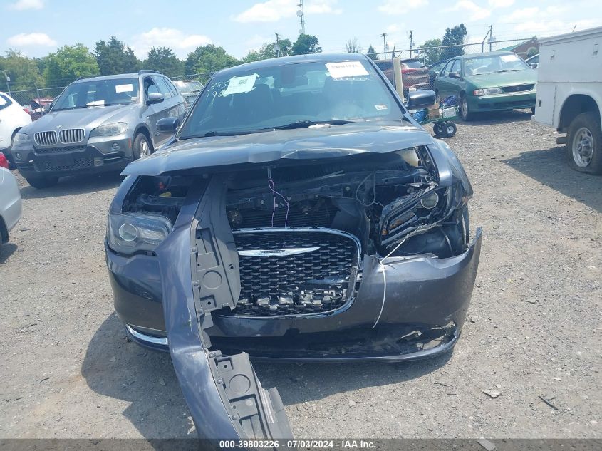 2C3CCABG1JH285717 2018 Chrysler 300 S