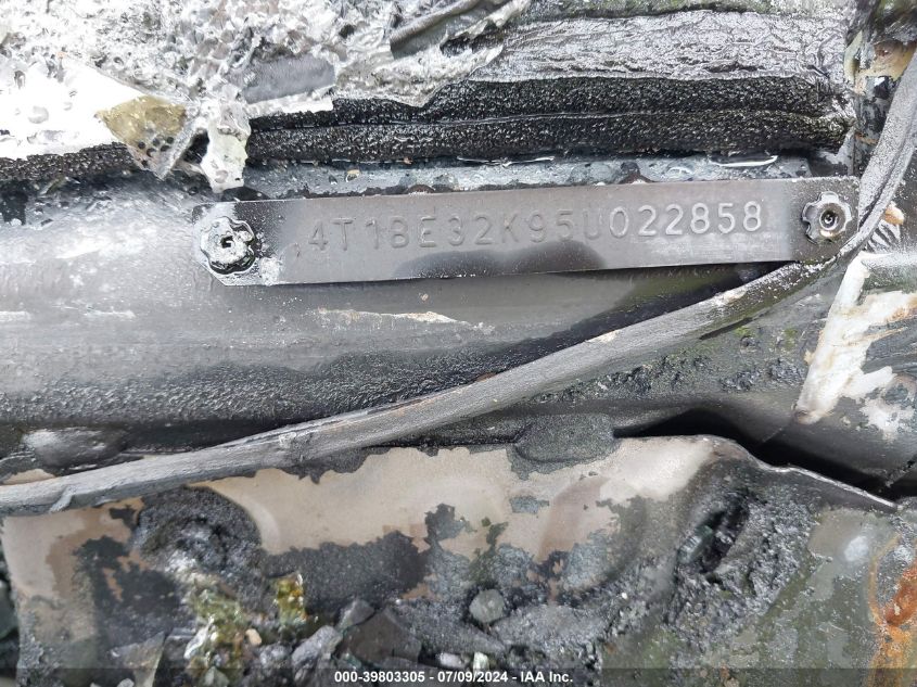 2005 Toyota Camry Std VIN: 4T1BE32K95U022858 Lot: 39803305