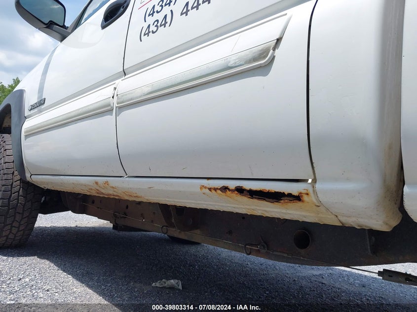 2003 Chevrolet Silverado 2500Hd K2500 Heavy Duty VIN: 1GCHK29U23E123367 Lot: 39803314