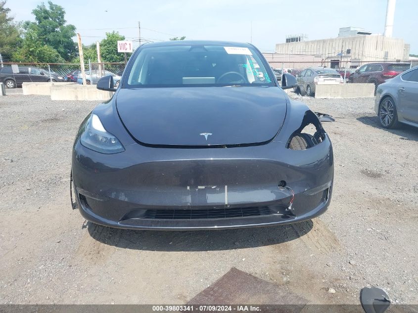 2024 Tesla Model Y Long Range Dual Motor All-Wheel Drive VIN: 7SAYGDEE4RA221819 Lot: 39803341