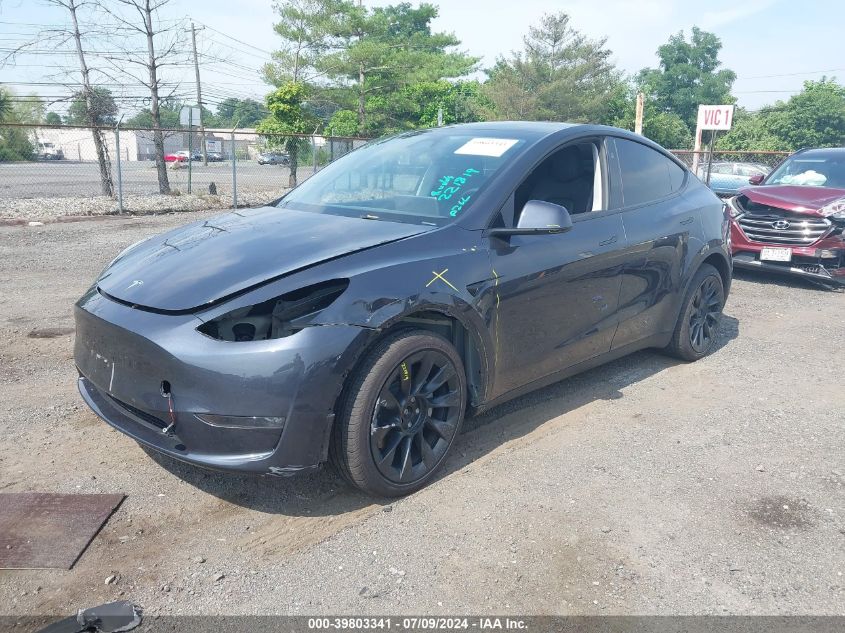 7SAYGDEE4RA221819 2024 TESLA MODEL Y - Image 2