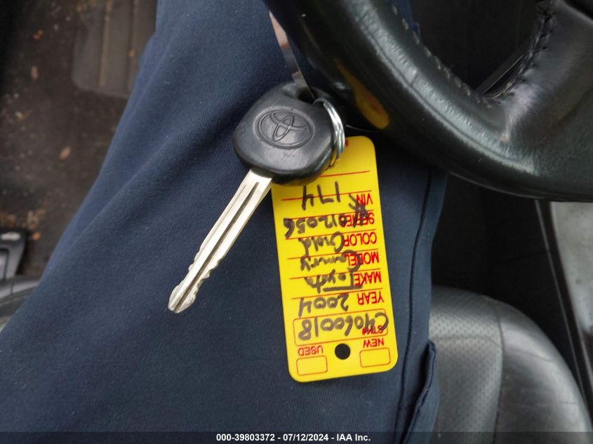 2004 Toyota Camry Se V6 VIN: 4T1BA32K84U012056 Lot: 39803372