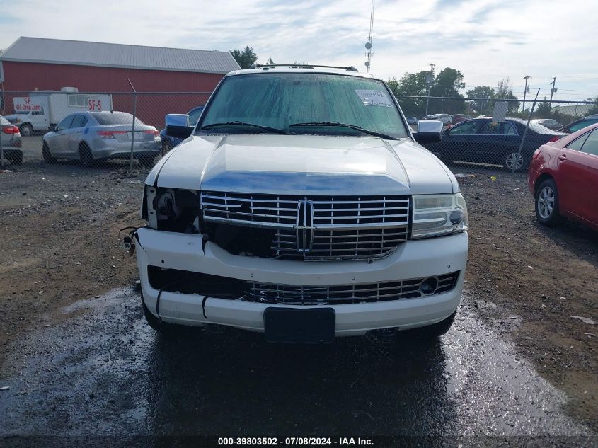 2011 Lincoln Navigator VIN: 5LMJJ2J56BEJ04952 Lot: 39803502