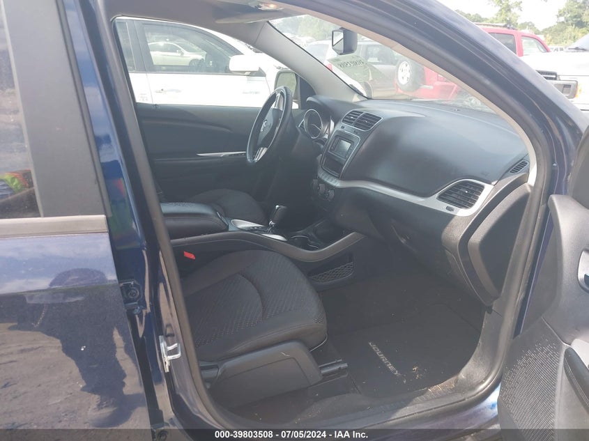 VIN 3C4PDCAB1HT560435 2017 DODGE JOURNEY SE