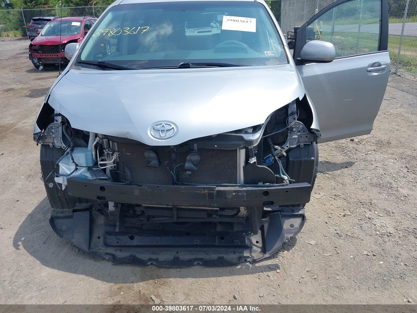 2014 Toyota Sienna Le V6 8 Passenger VIN: 5TDKK3DC1ES514632 Lot: 39803617