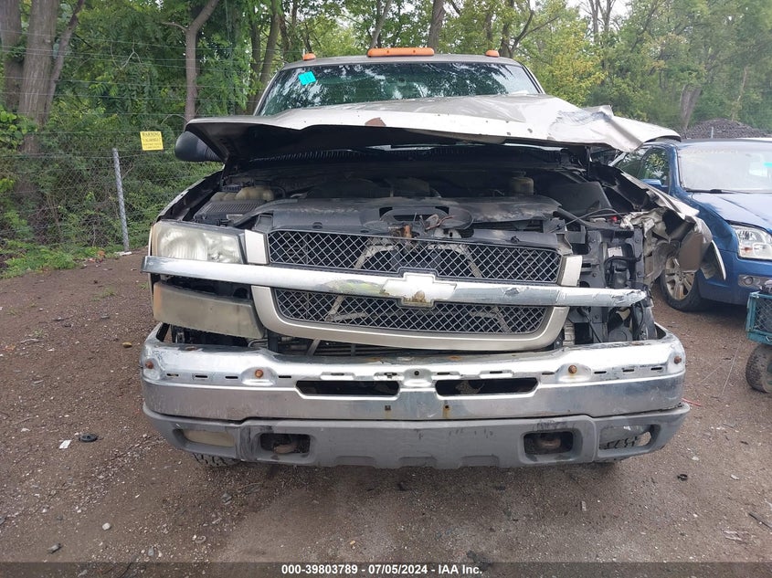 2003 Chevrolet Silverado 3500 Ls VIN: 1GCJK39183E153275 Lot: 39803789