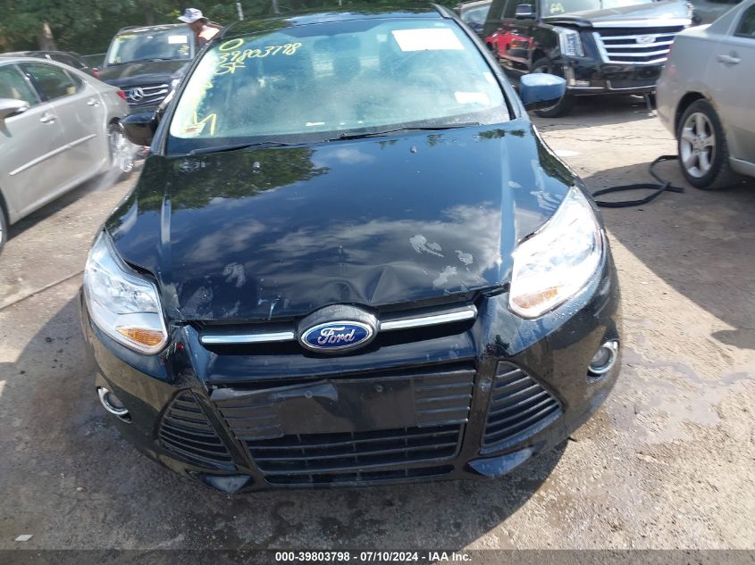 1FAHP3F22CL270364 2012 Ford Focus Se