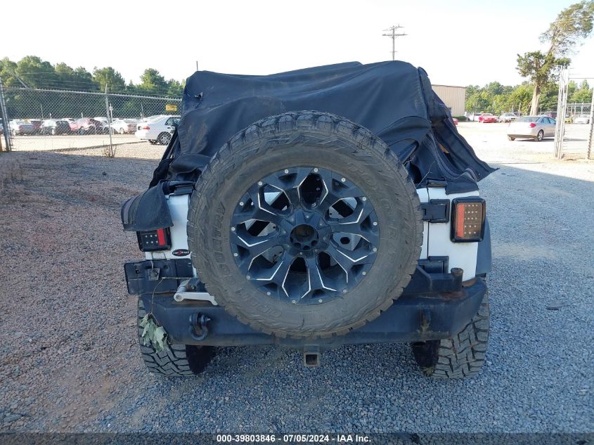 2015 Jeep Wrangler Unlimited Sport VIN: 1C4BJWDG2FL580598 Lot: 39803846