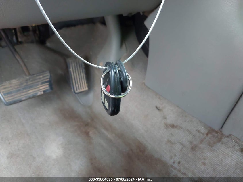 2001 Chevrolet Silverado 1500 Lt VIN: 2GCEK19T711383752 Lot: 39804095