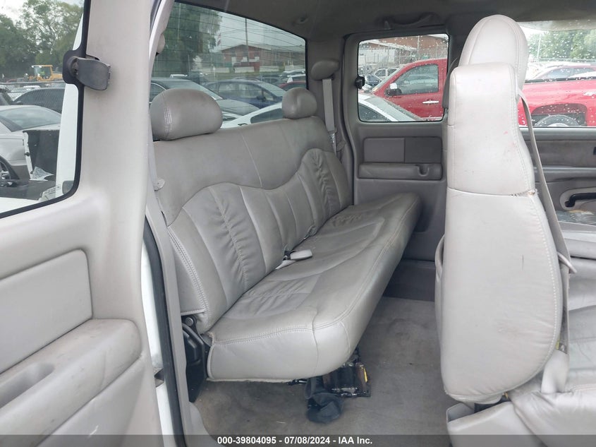 2001 Chevrolet Silverado 1500 Lt VIN: 2GCEK19T711383752 Lot: 39804095