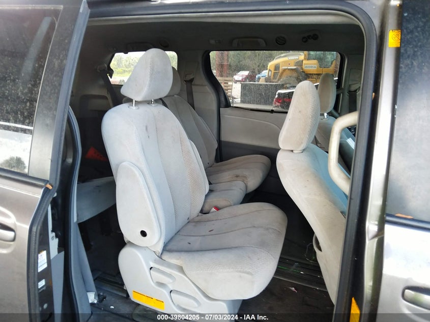 2011 Toyota Sienna Le V6 VIN: 5TDKK3DC0BS046162 Lot: 39804205