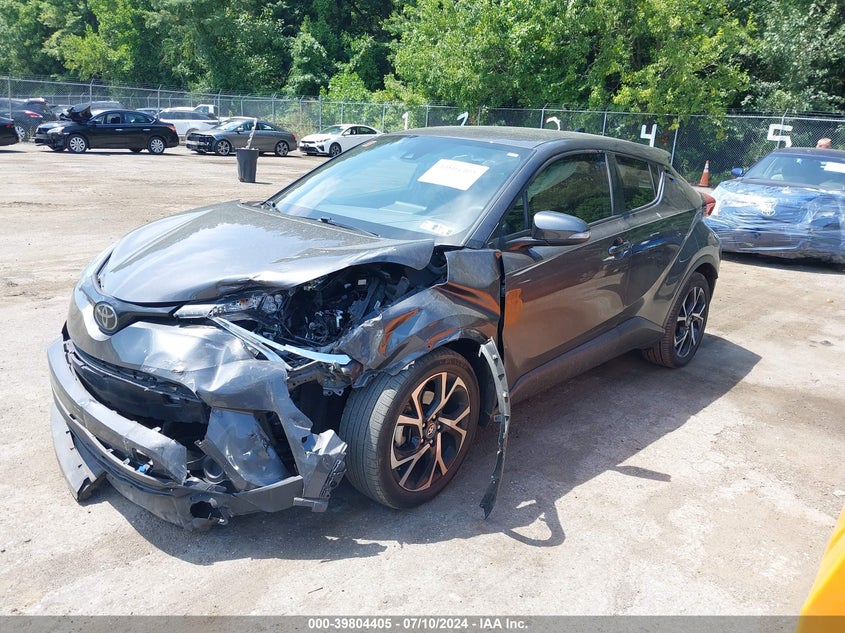 2018 Toyota C-Hr Xle/Xle Premium VIN: NMTKHMBX3JR033610 Lot: 39804405