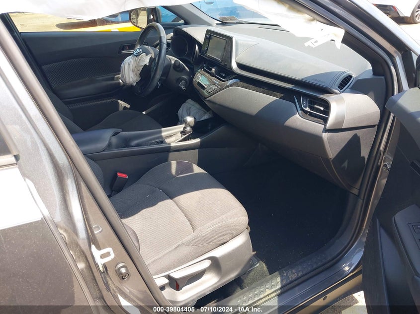 2018 Toyota C-Hr Xle/Xle Premium VIN: NMTKHMBX3JR033610 Lot: 39804405