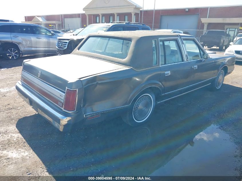 1988 Lincoln Town Car VIN: 1LNBM81F2JY674437 Lot: 39804595