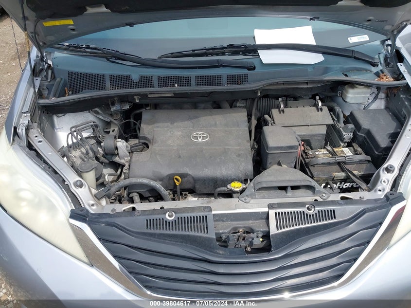 2011 Toyota Sienna Le V6 VIN: 5TDKK3DCXBS038540 Lot: 39804617