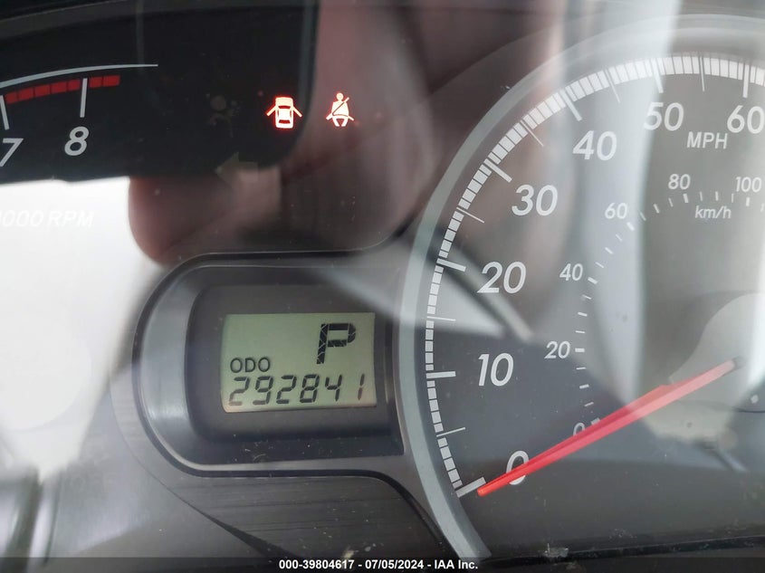 2011 Toyota Sienna Le V6 VIN: 5TDKK3DCXBS038540 Lot: 39804617