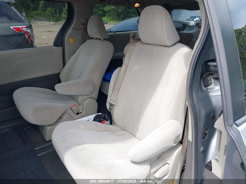 2011 Toyota Sienna Le V6 VIN: 5TDKK3DCXBS038540 Lot: 39804617