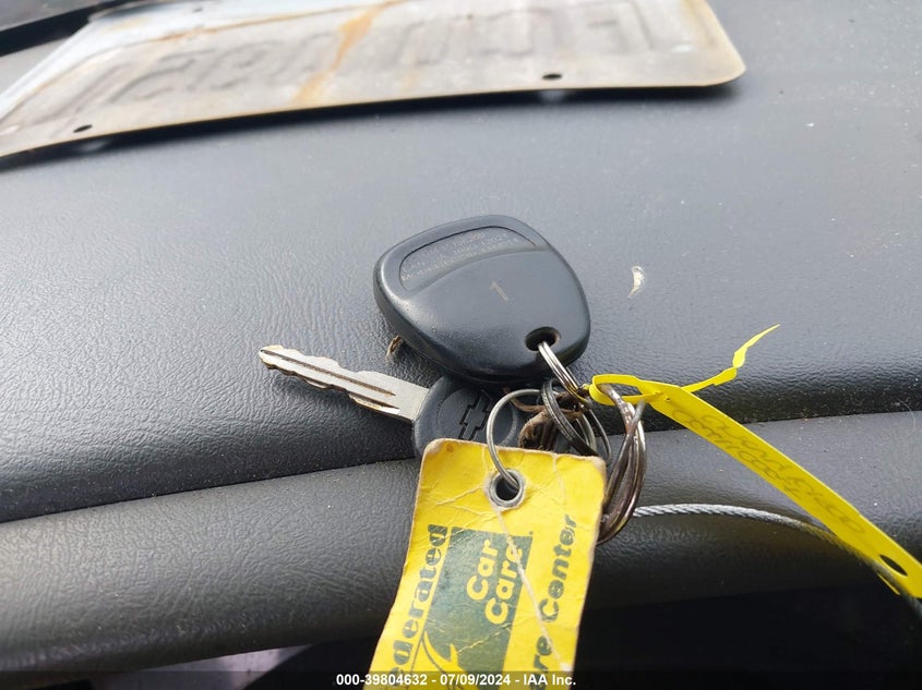 2004 Chevrolet Silverado K1500 VIN: 2GCEK19T541194182 Lot: 39804632