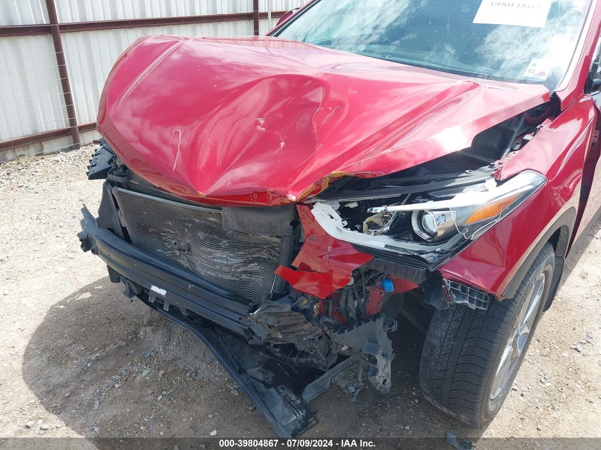 2017 Hyundai Santa Fe Se VIN: KM8SN4HF8HU184999 Lot: 39804867