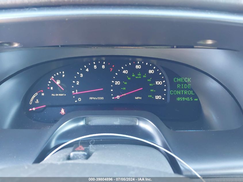 2000 Lincoln Continental VIN: 1LNHM97VXYY785715 Lot: 39804896