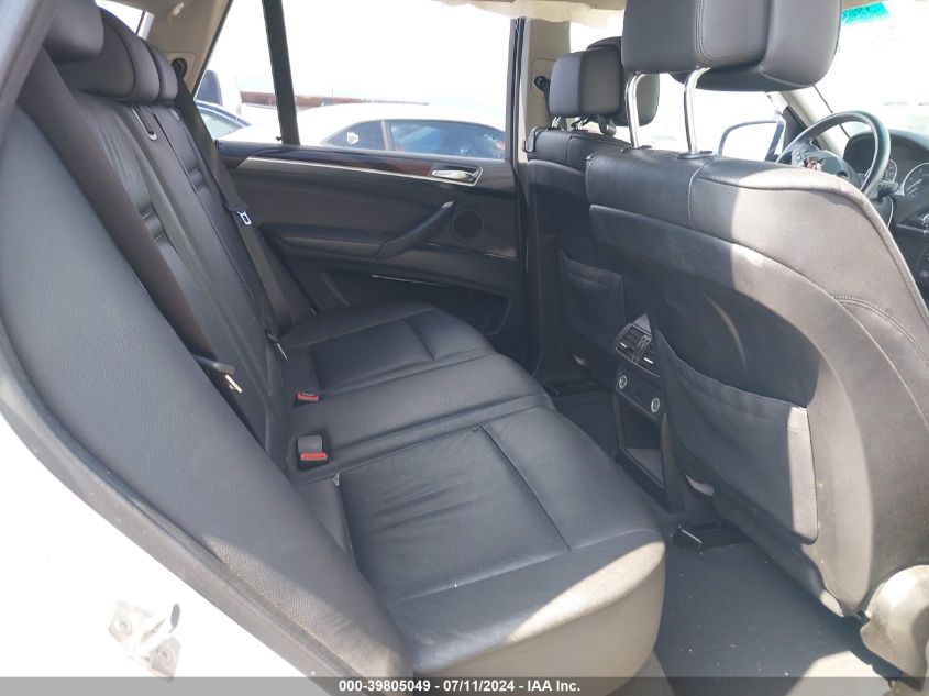 2011 BMW X5 xDrive35D VIN: 5UXZW0C55BL657535 Lot: 39805049