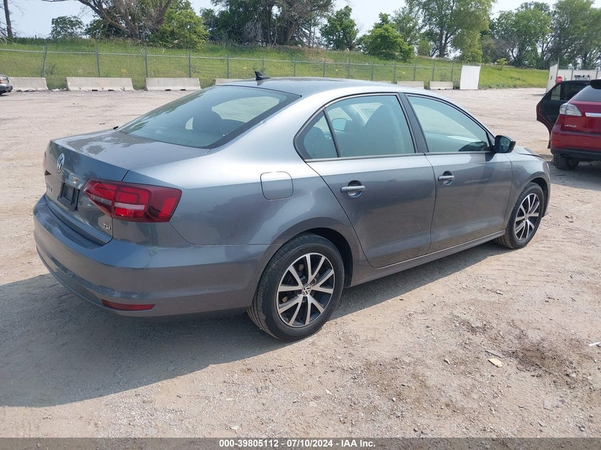 2016 VOLKSWAGEN JETTA SE - 3VWD67AJ5GM227172