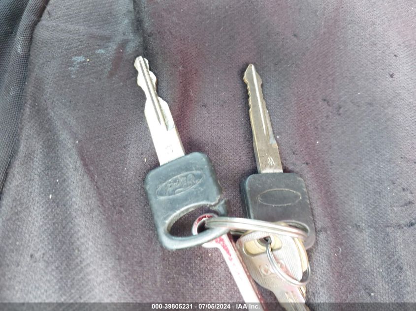 2002 Ford F-250 Lariat/Xl/Xlt VIN: 1FTNW21L02EA81189 Lot: 39805231