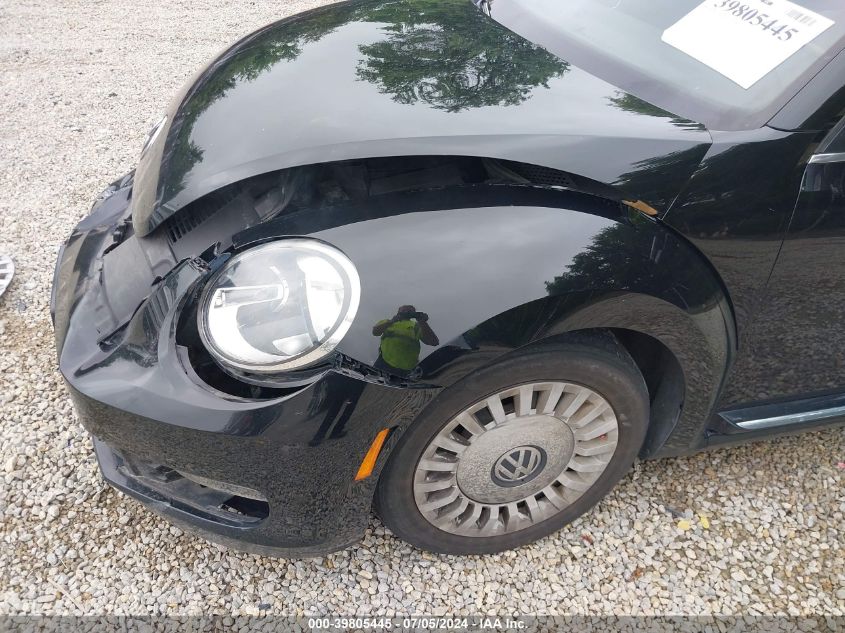 2013 Volkswagen Beetle 2.5L VIN: 3VW5X7AT0DM822266 Lot: 39805445