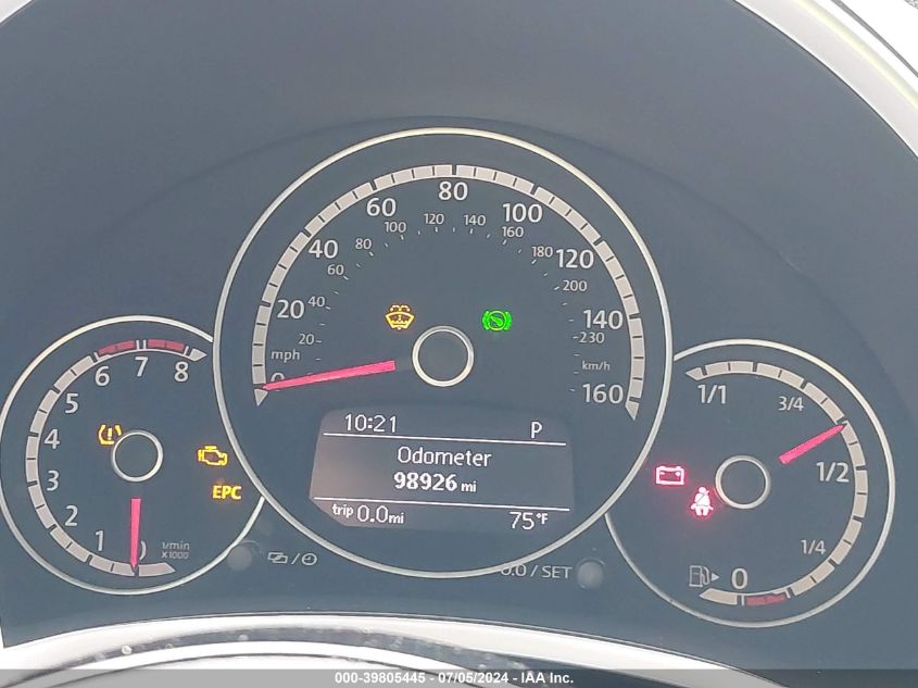 2013 Volkswagen Beetle 2.5L VIN: 3VW5X7AT0DM822266 Lot: 39805445