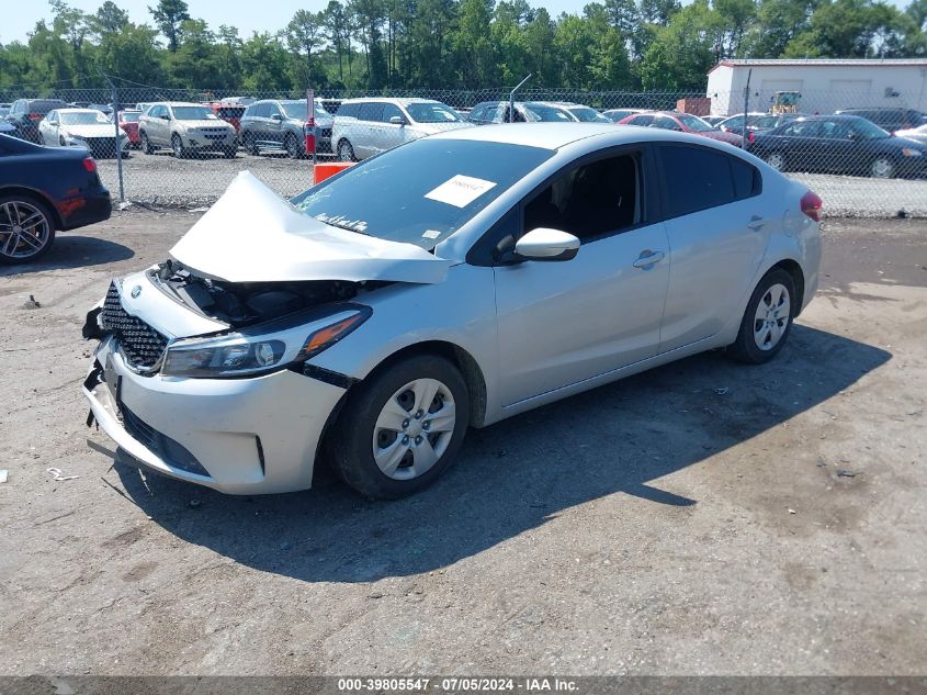 3KPFK4A78JE248268 2018 KIA FORTE - Image 2