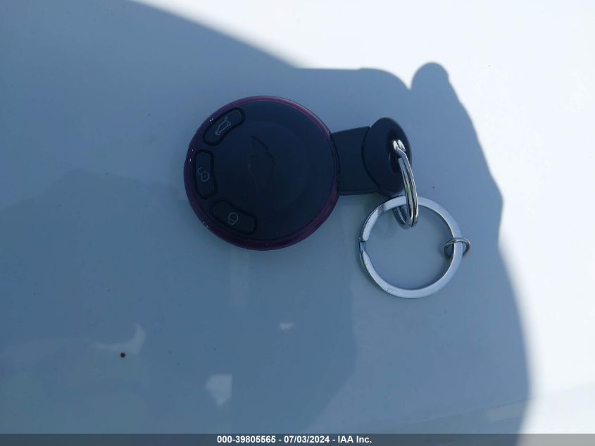 2012 Mini Cooper Countryman VIN: WMWZB3C5XCWM04545 Lot: 39805565