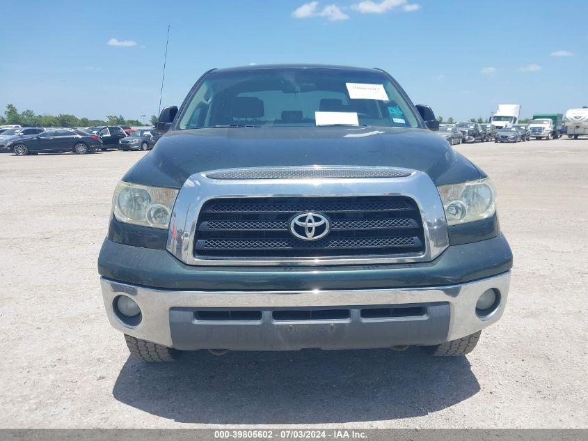 2008 Toyota Tundra Sr5 5.7L V8 VIN: 5TFDV54138X033452 Lot: 39805602