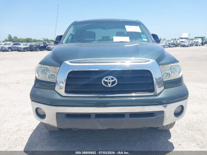 2008 Toyota Tundra Sr5 5.7L V8 VIN: 5TFDV54138X033452 Lot: 39805602