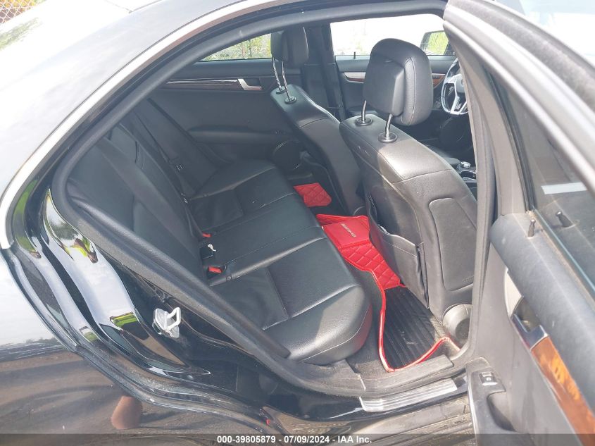 2012 Mercedes-Benz C 300 Luxury 4Matic/Sport 4Matic VIN: WDDGF8BB8CR225850 Lot: 39805879