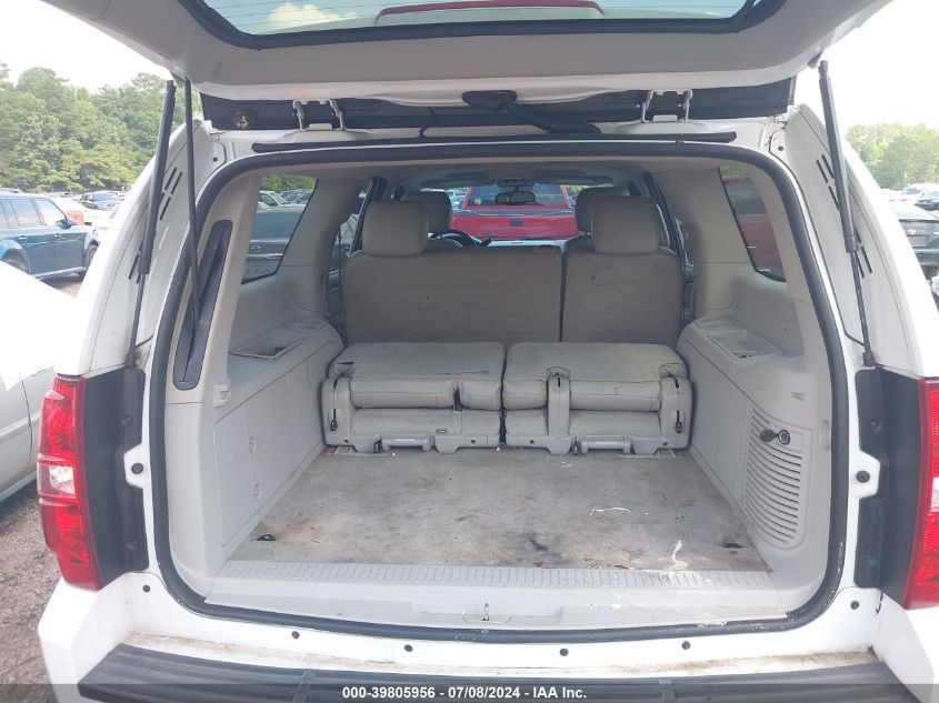 2013 Chevrolet Suburban 1500 Lt VIN: 1GNSCJE07DR282094 Lot: 39805956