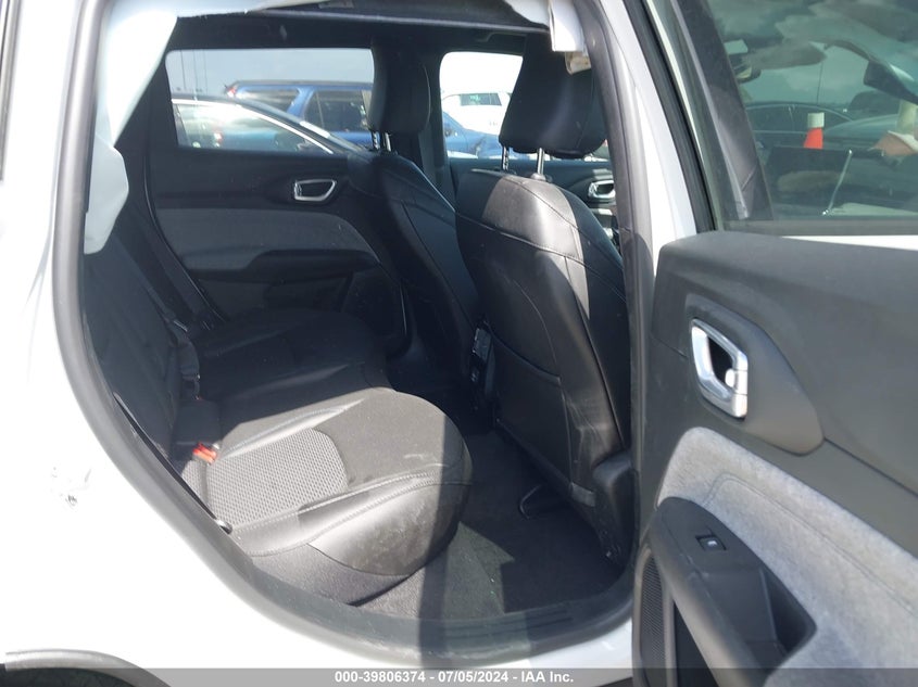 2024 Jeep Compass Latitude 4X4 VIN: 3C4NJDBNXRT154394 Lot: 39806374