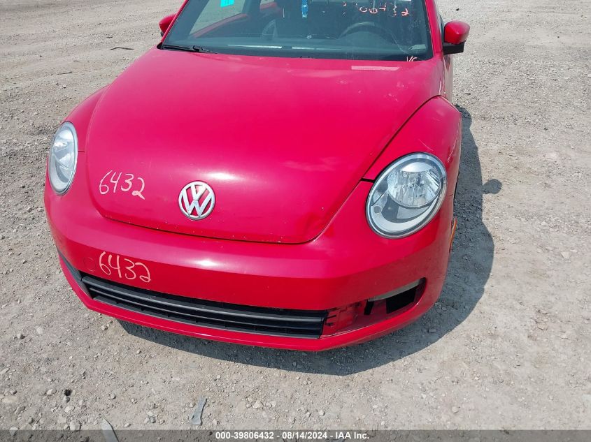 2012 Volkswagen Beetle 2.5L VIN: 3VWJX7AT4CM657920 Lot: 39806432