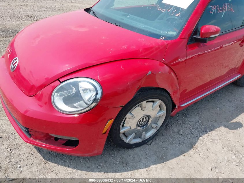 2012 Volkswagen Beetle 2.5L VIN: 3VWJX7AT4CM657920 Lot: 39806432