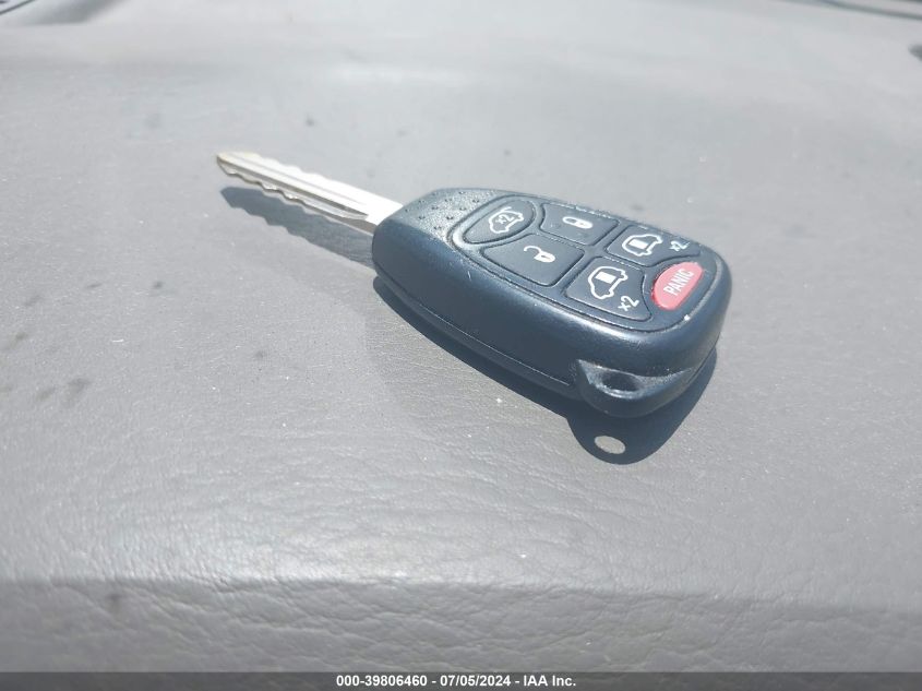 2005 Chrysler Town & Country Limited VIN: 2C8GP64L15R423747 Lot: 39806460